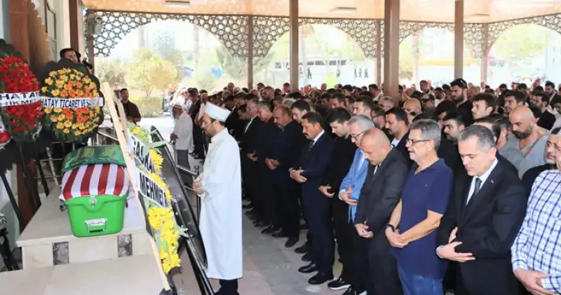 Binlerce Hataylı Efsane Başkan Mehmet Şaşmazı Uğurladı