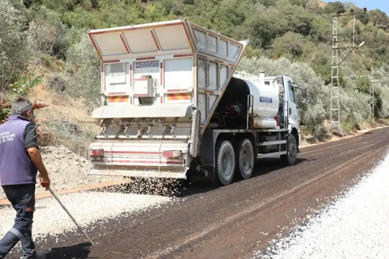 Büyükşehir Yol çalışmalarını Sürdürüyor