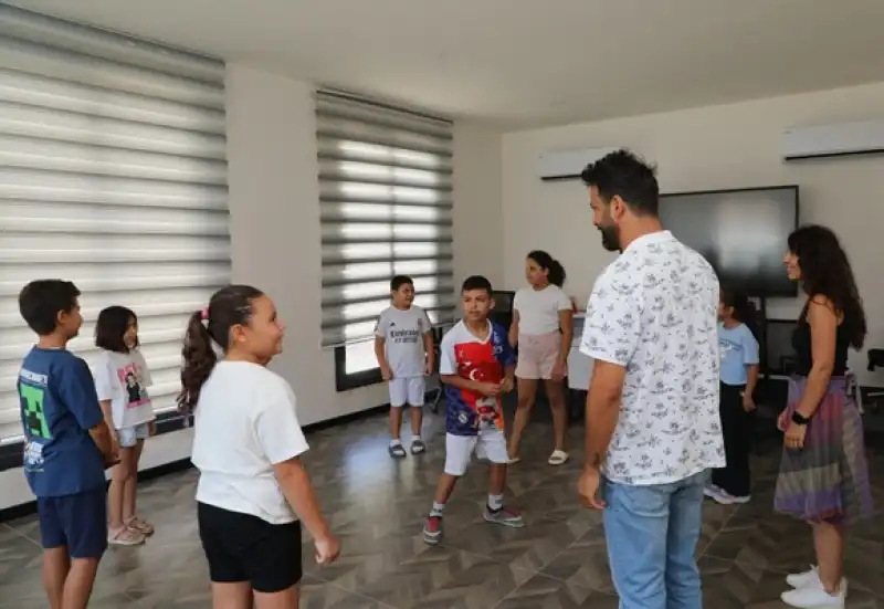 HBB’den çocuklara Tiyatro Ve Drama Kursu