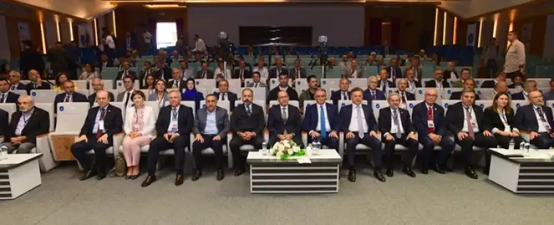 Üniversite Hastaneleri Birliği Çalıştayına MKÜ Yöneticileri Katılım Gösterdi