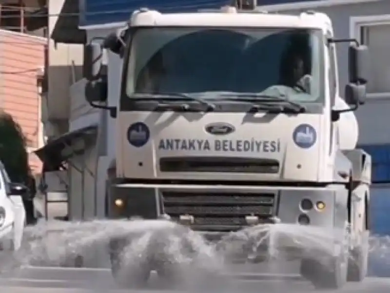Mahallelerde Kapsamlı Temizlik çalışmaları Devam Ediyor