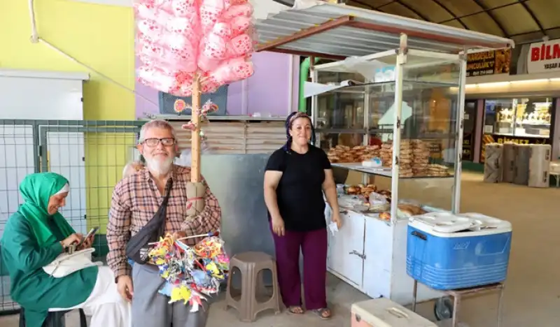 Uzun Çarşı’nın Simitçi Ablası Antakya Lezzetini Yaşatıyor