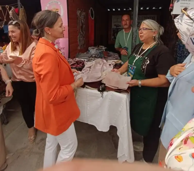 Hatay İpeği Malazgirt Zaferi Etkinliklerinde Tanıtıldı