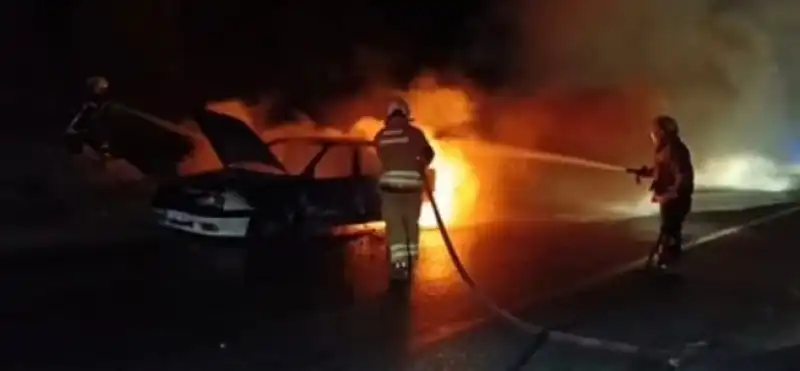 Antakya’da İki Ayrı Araç Yangını