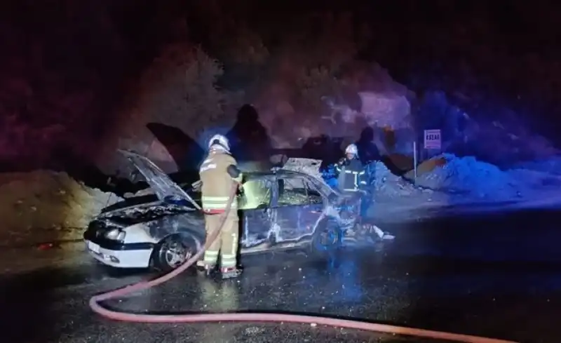 Antakya’da İki Ayrı Araç Yangını