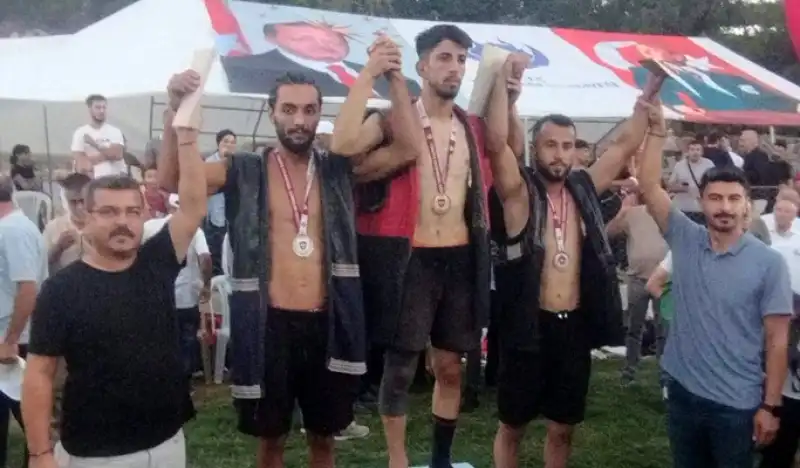 Uyan Ailesinin Pehlivanları Yetişiyor