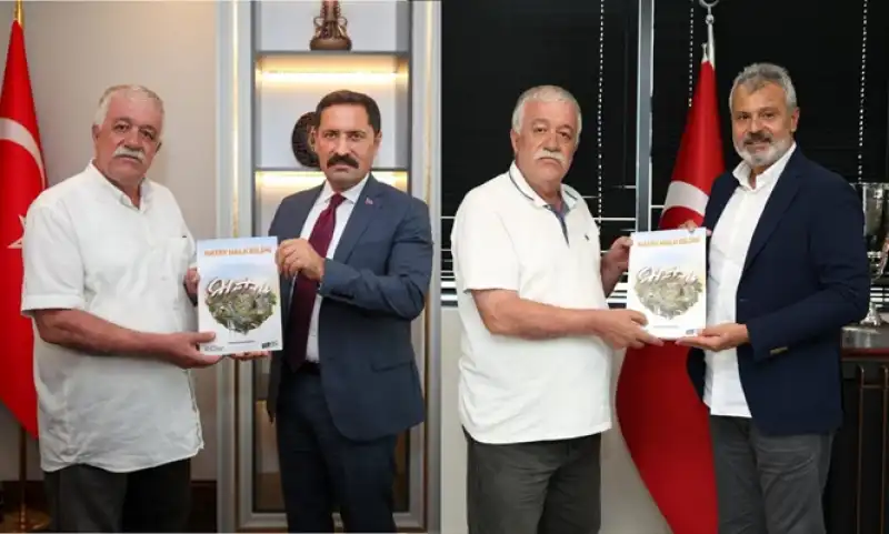“Hatay Halk Bilimi” Kitabı Vali Masatlı Ve Başkan Öntürk’e Takdim Edildi