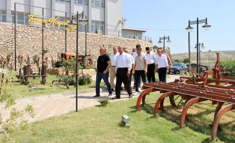 Adnan Hoca: “Rıfat Sarı Bu Memleket İçin Büyük Şans”