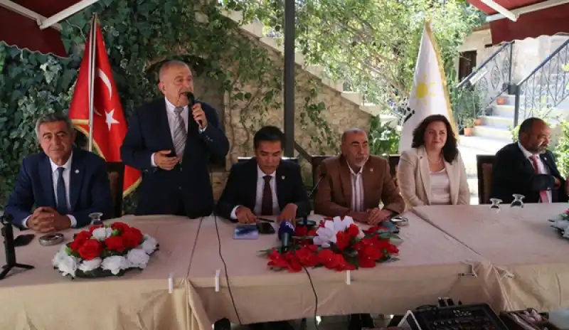 İYİ Parti Grup Başkanvekili Buğra Kavuncu Hatay'da Basın Mensuplarıyla Buluştu