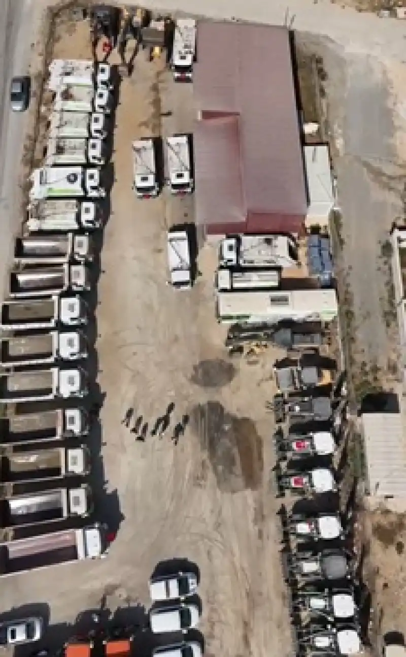 Defne Belediyesi Iş Makinalarıyla Güçleniyor