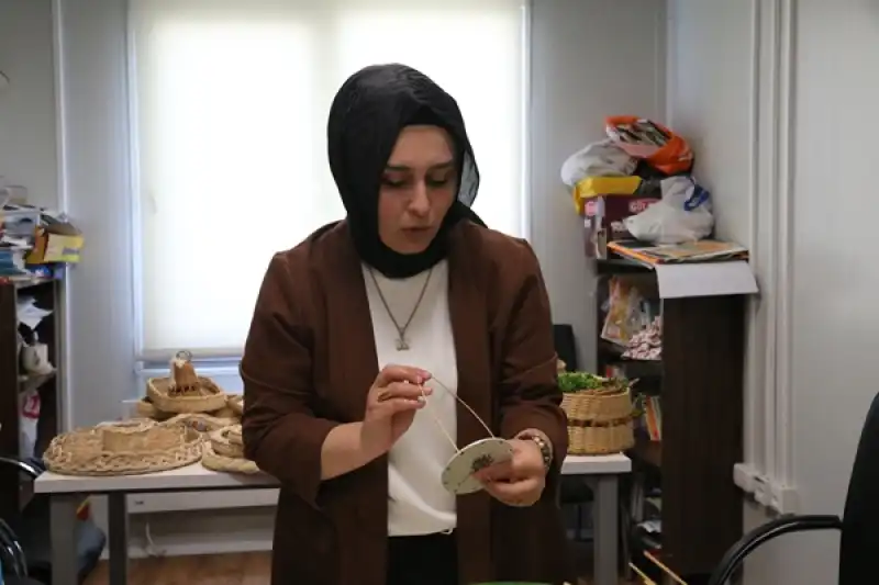 Hatay'da Depremzede Kadınlar 