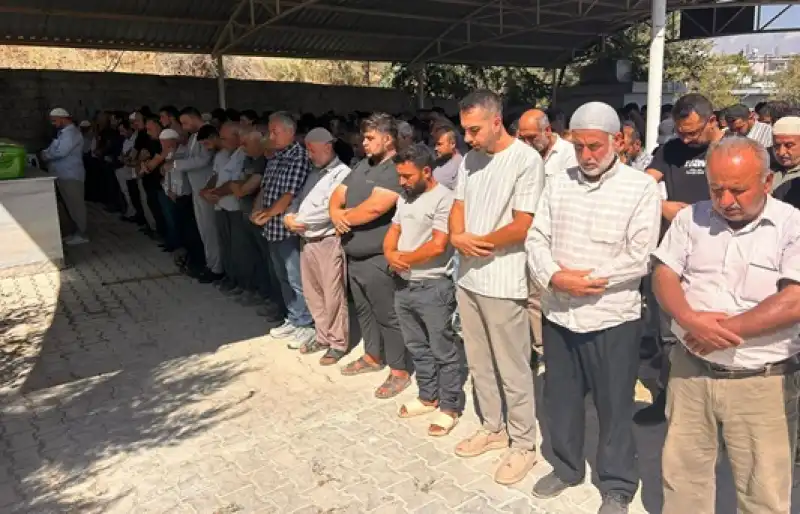 Altınözü'nde Trafik Kazasında Hayatını Kaybeden Kişinin Cenazesi Defnedildi 