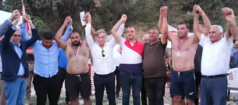 Hacı Şevki Karadeniz Anısına Geleneksel Aba Güreşi Türkiye Şampiyonası Düzenlendi