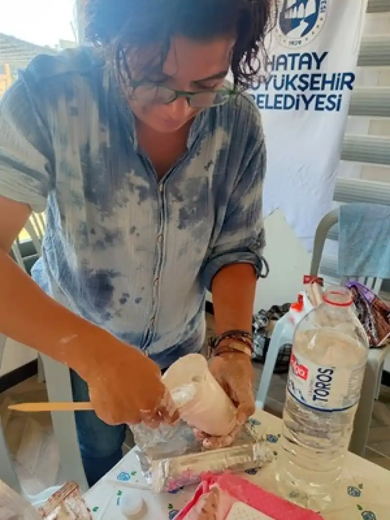 Sanatsever Minikler Çamurdan “Hayat Ağacı” Yaptı