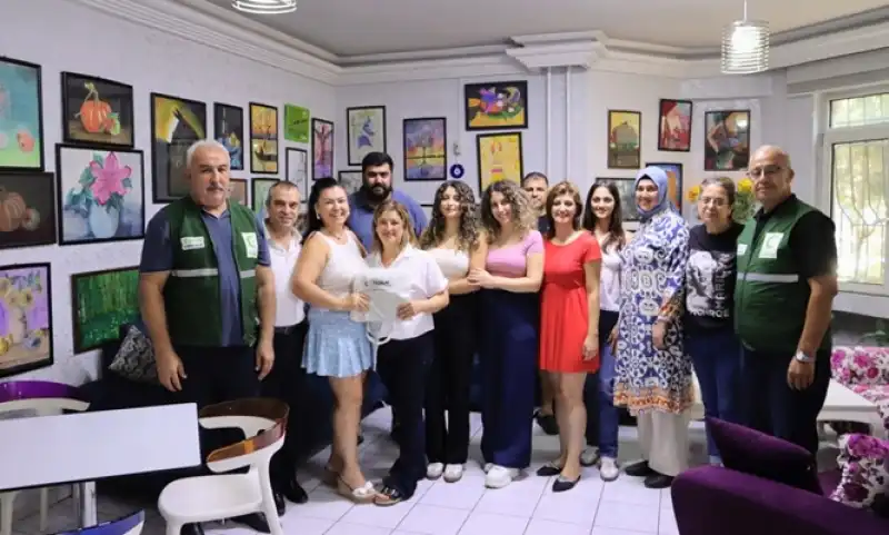 Yeşilay’dan Fatma Satar Müzik Resim Ve Bale Akademisi’ne Ziyaret