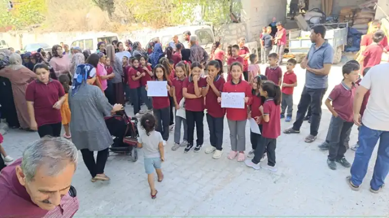 Karbeyaz Mahallesi'nde Taşımalı Eğitim Protestosu!
