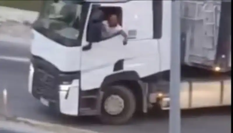 Tır Şoföründen Skandal Sözler!