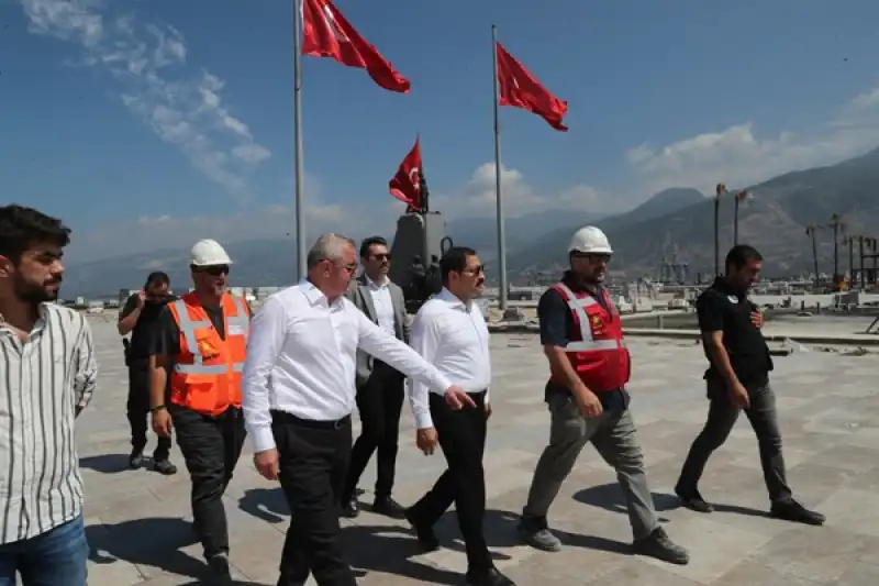 Hatay Valisi Masatlı, İskenderun Sahilindeki Düzenleme Ve Yenileme çalışmalarını Inceledi