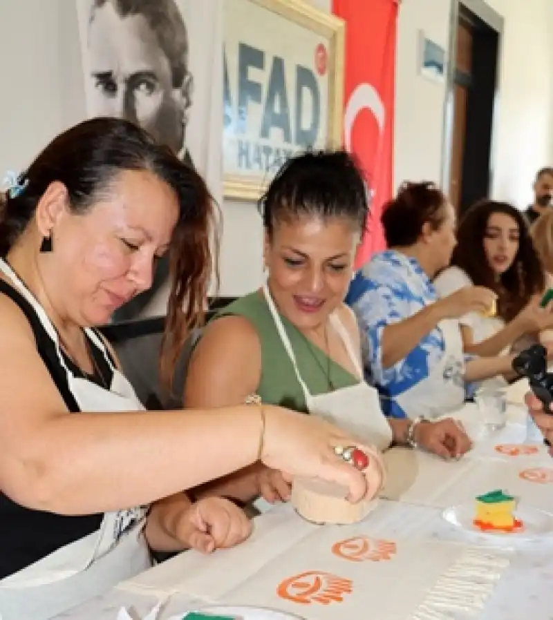 Pamuklu Kumaş Üzerine Ahşap Baskı Tekniği