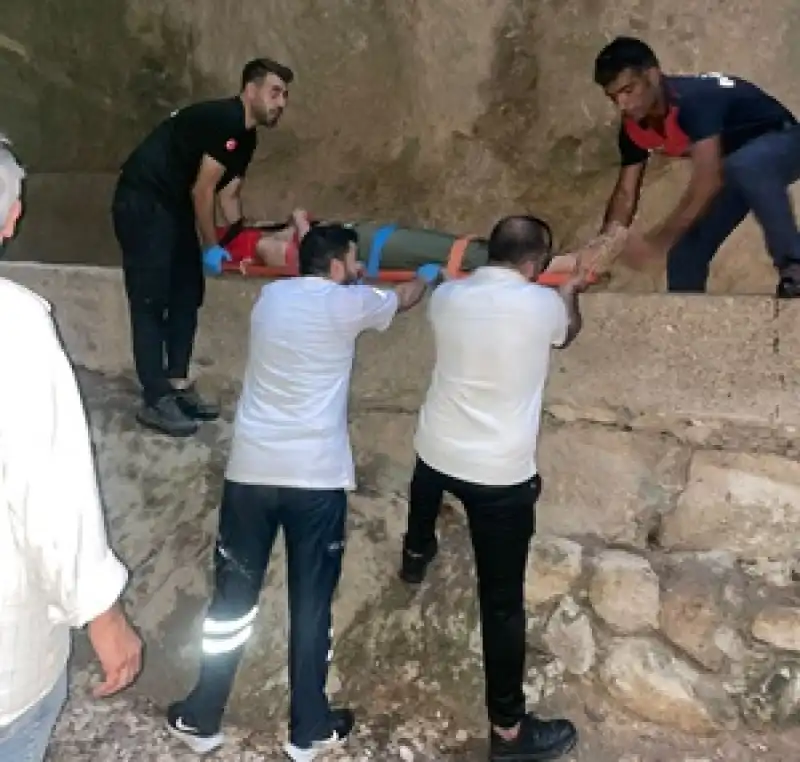 Hatay'da Titus Tüneli'nde Düşen Kadın Yaralandı
