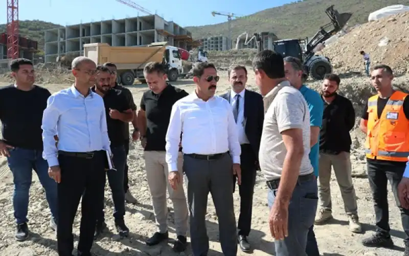 Hatay Antakya'da Afet Konutları Ve Ticaret Merkezlerinin Yapımı Sürüyor