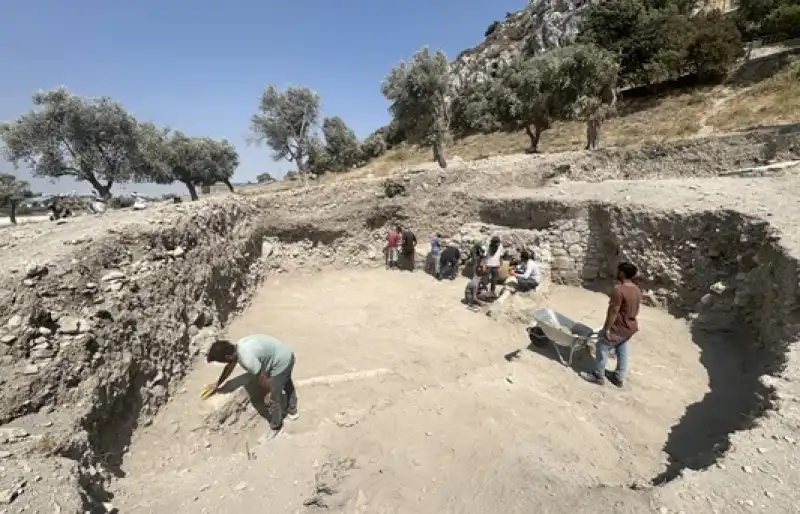 Hatay'da Antiocheia Antik Kenti'nin Ticari Hayatı Gün Yüzüne çıkarılıyor 