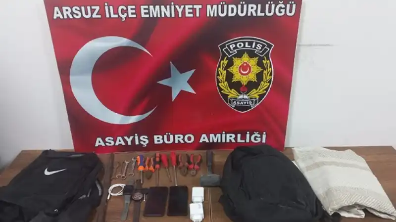 Hatay Arsuz'da 2 Hırsızlık şüphelisi Tutuklandı