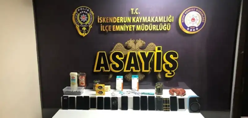 Hatay İskenderun'da Iş Yerlerinden Hırsızlık Iddiasıyla 1 Zanlı Tutuklandı 
