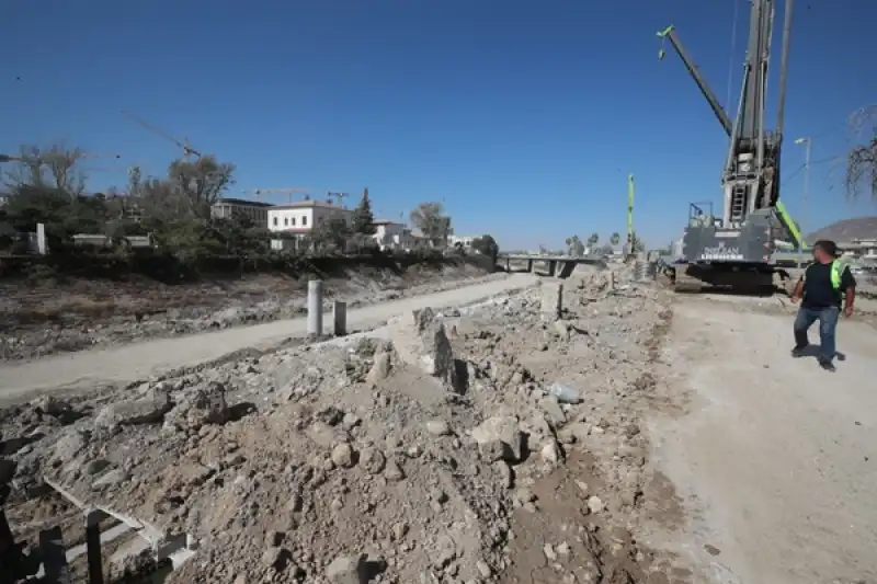 Hatay'daki Asi Nehri'nde ıslah çalışmaları Sürüyor