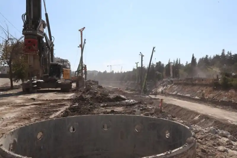 Hatay'daki Asi Nehri'nde ıslah çalışmaları Sürüyor