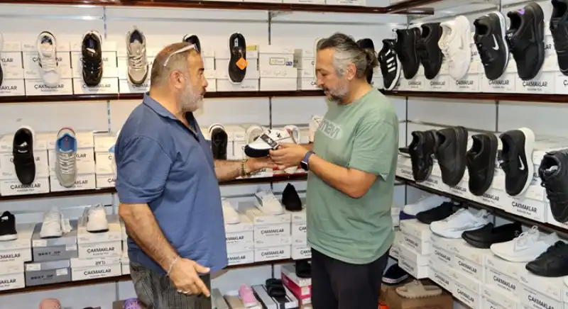 Komando Mehmet’ten Yeni Konsept: 200 TL’den Başlayan Ayakkabılar
