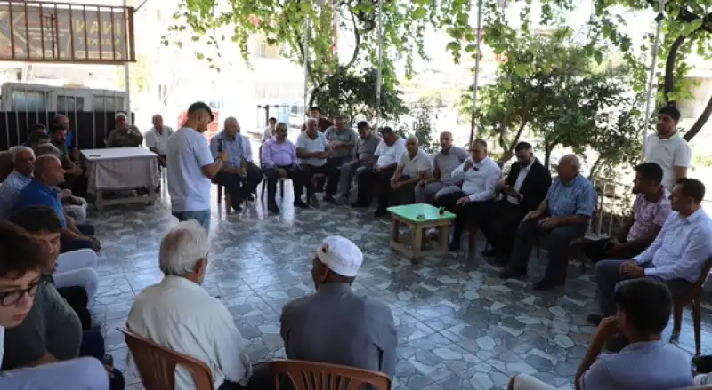 Başkan Sarı Vatandaşı Dinledi