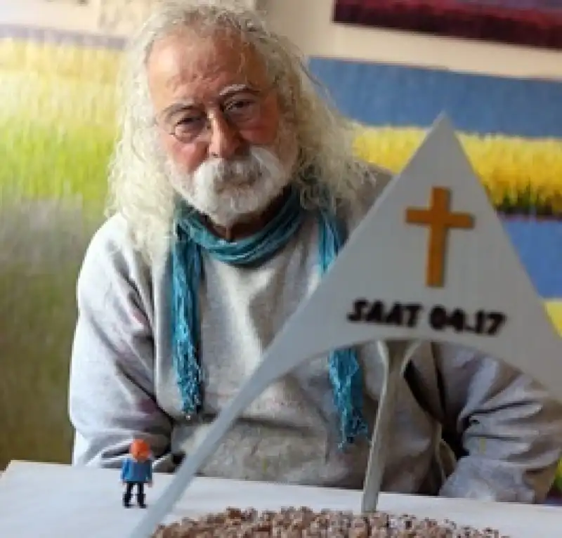 Hataylı Sanatçı Atıf Gülücü’den ‘unutma!’ Anıtı