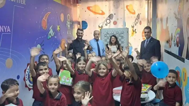 Defne Çınarlı İlkokulu’nda Akıl Zeka Oyunları Sınıfı Açıldı
