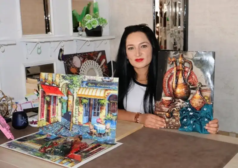 Azade Dönmez ’den Kat’ı Sanatına Hayat Veren Dokunuşlar
