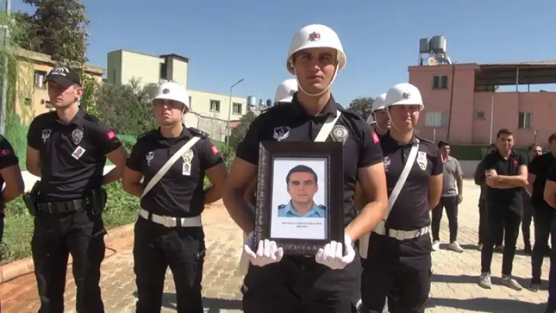 Kalp Krizi Geçiren Polis Memuru Son Yolculuğuna Uğurlandı 