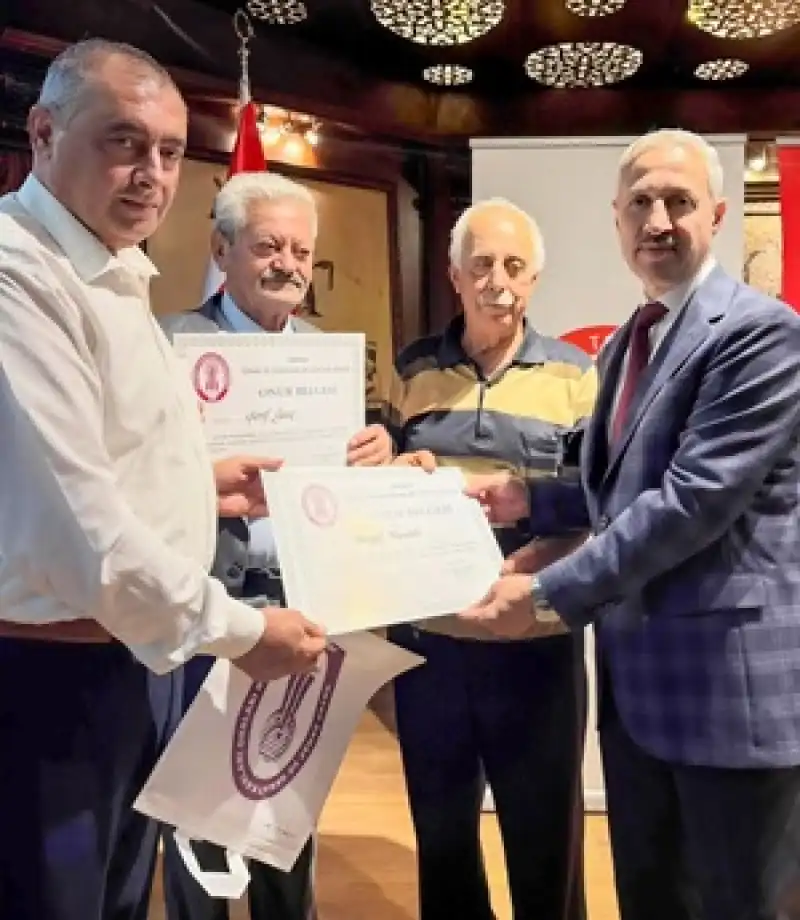  Ahilik Haftası Kutlamalarına Eren De Katılarak, Belge Takdiminde Bulundu.