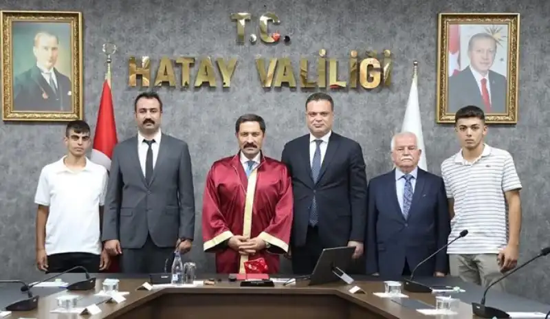 Vali Masatlı, Yılın Ahisi, Kalfası Ve çırağını Kabul Etti