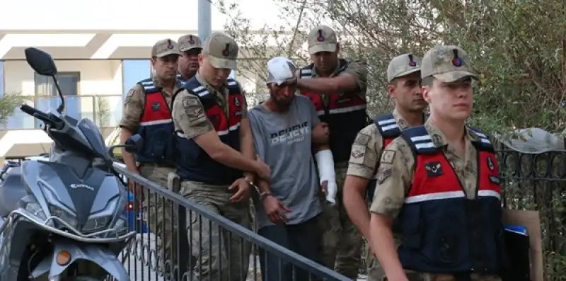 Hatay'da Bir Zanlı Parasını Gasp Ettiği Kişiyi Satırla öldürdü