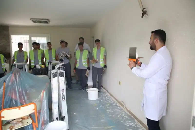 HBB “birlikte Ustayız Projesi” Ile Boya Ustaları Yetiştiriyor