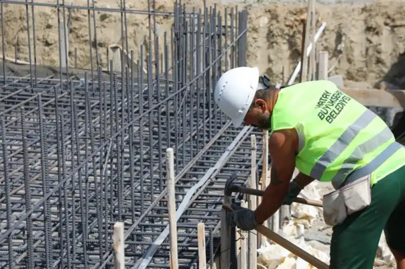 Sinanlı’da Spor Tesisi çalışmaları Tüm Hızıyla Sürüyor