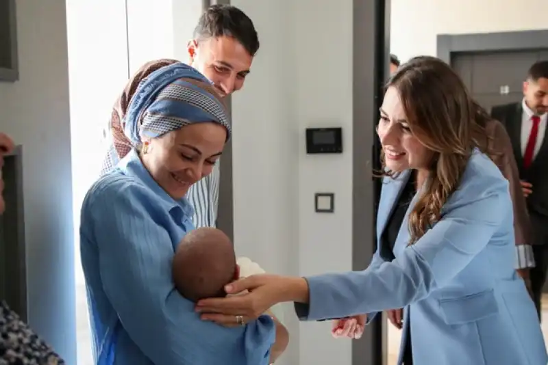 Vali Masatlı’nın Eşi Esra Masatlı’dan Genç Çifte Anlamlı Ziyaret