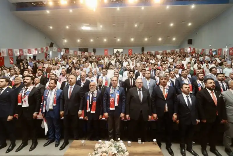 Saadet Partili Çalışkan Yeniden Refah Kongresinde