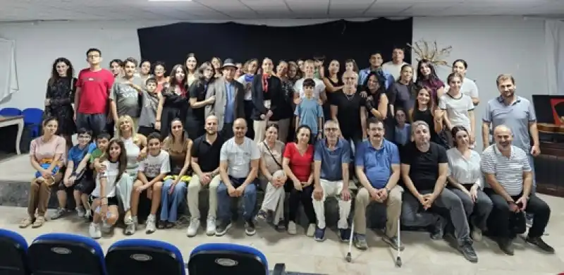 Epik Sanat Tiyatrosu, Samandağ'da Nazım Hikmet'i Sahneledi 