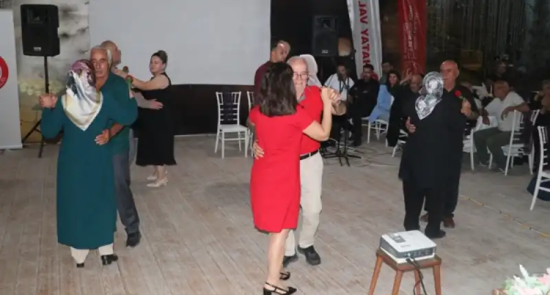 Hatay'da Huzurevi Sakinleri Dünya Yaşlılar Günü Etkinliğinde Buluştu