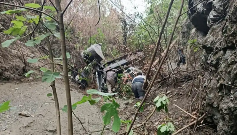 Hatay'da Toprak Kayması Sonucu Uçuruma Yuvarlanan Kepçenin Operatörü öldü