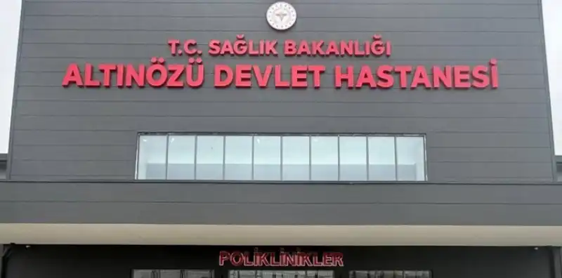 Vatandaşlar Sesleniyor: Altınözü’ne Acil Doktor Ataması Yapılsın