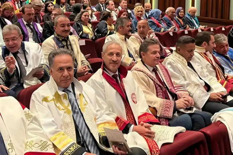 Rektör Prof. Dr. Veysel Eren, Düzenlenen 2025-2026 Akademik Yılı Açılış Törenine Katıldı