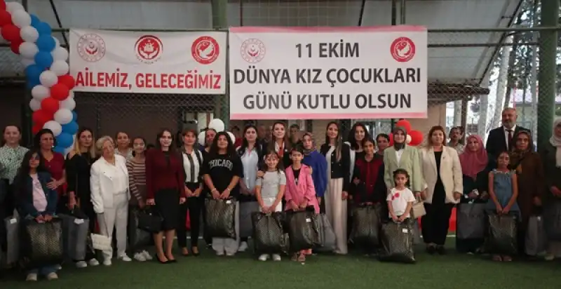 Hatay’da Kız Çocuklarının Yüzü ‘Esra Anneleriyle Güldü!