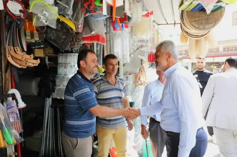 Başkan Öntürk, Samandağ Esnafını Ziyaret Etti